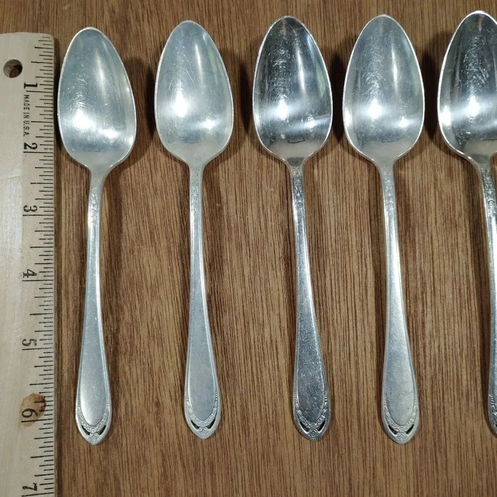 1847 Rogers Bros IS Lovelace Silverplate Flatware 5 Teaspoons Vintage
